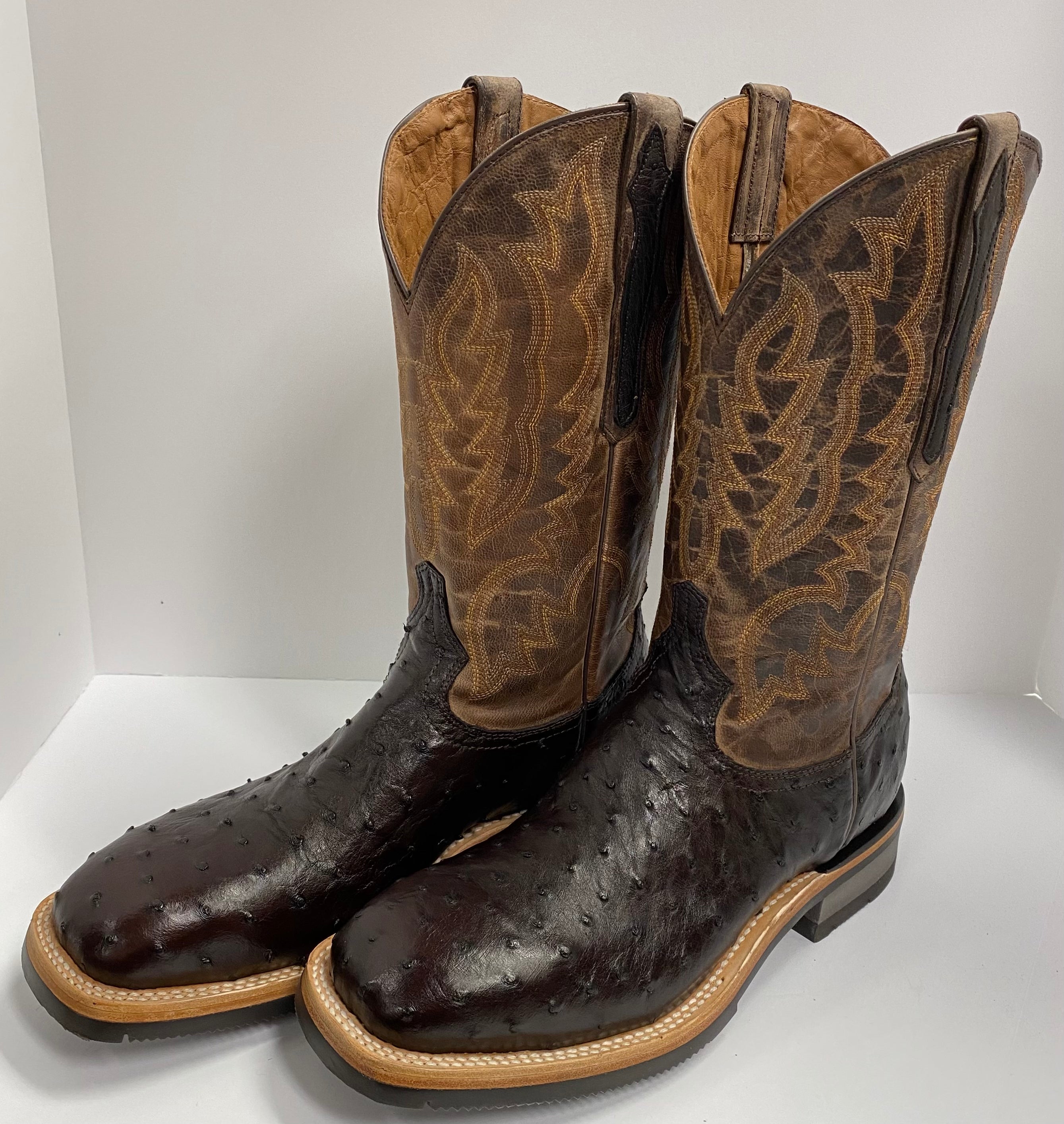 Lucchese - Rowdy Ostrich - M4557.WF – The Boot Store